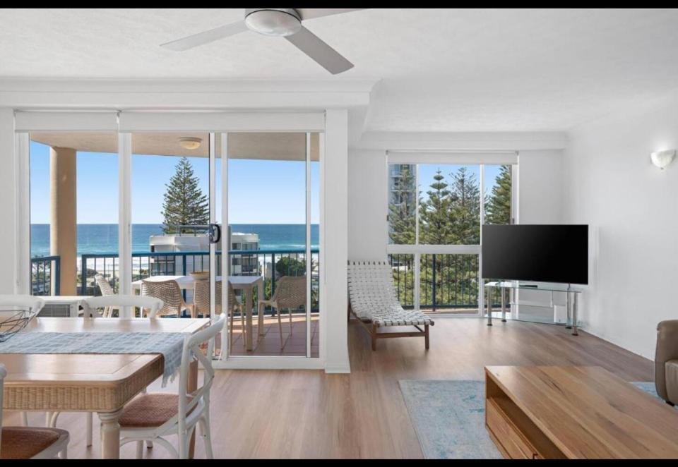 San Mateo On Broadbeach